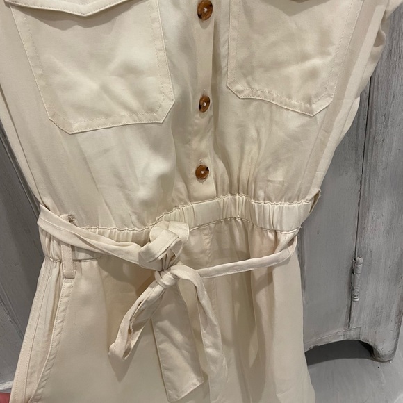 NWT Elegant Cream Button-Down Dress - Picture 4 of 4